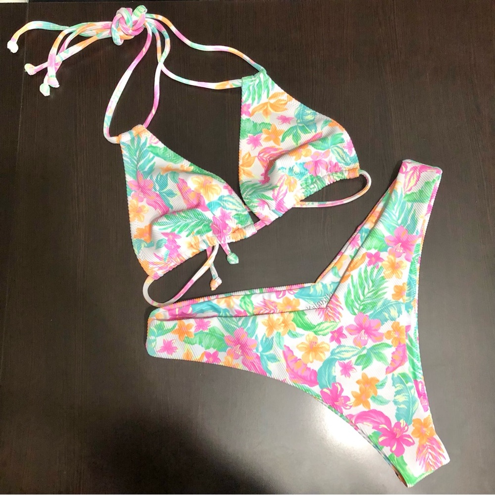 Kulani Kinis Tropical Print Bikini - Picture 2 of 11